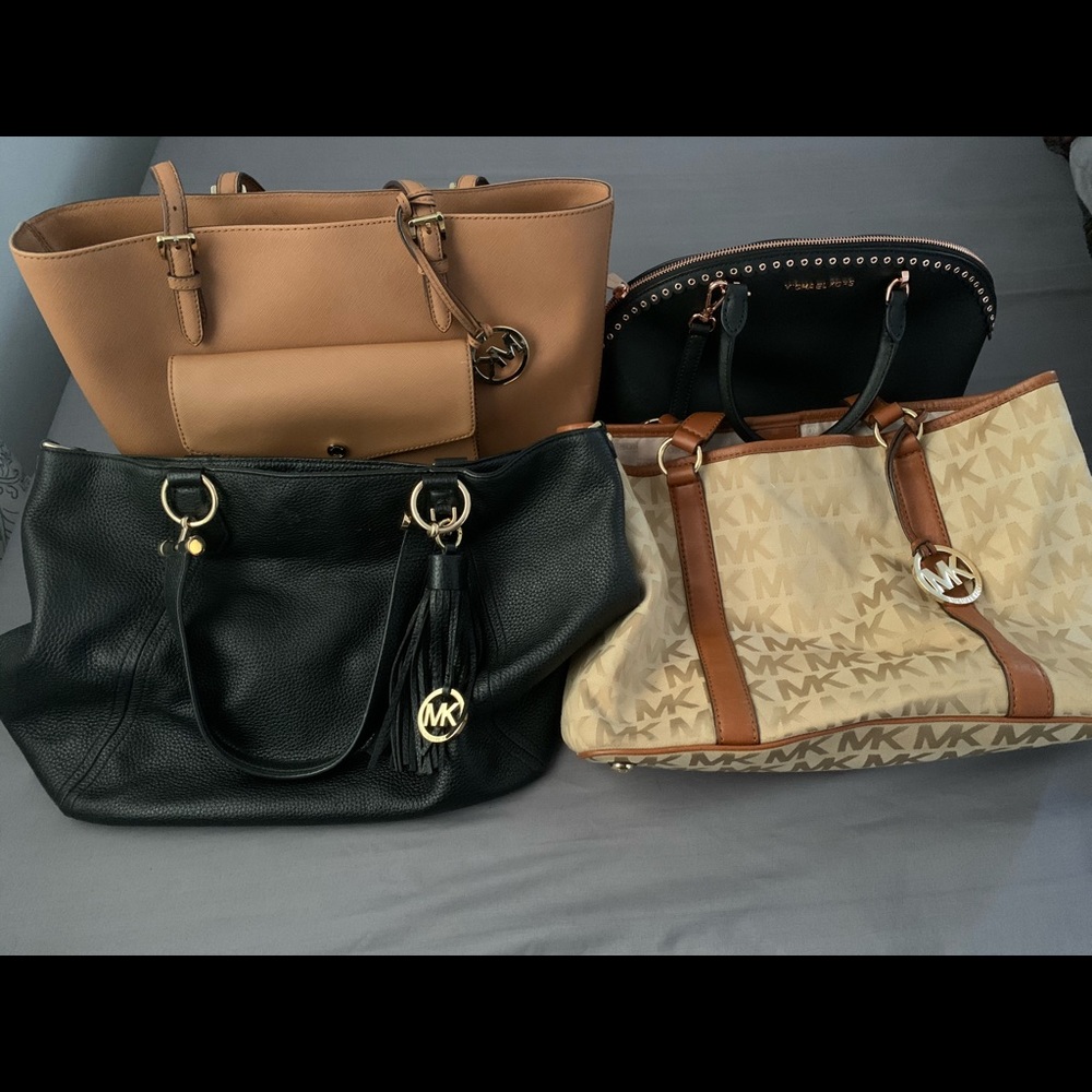 Purses. Selling as a bundle.